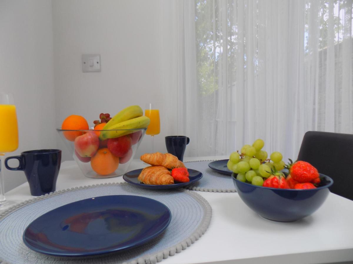 Villa Mimosa 2 Cardiff Bagian luar foto